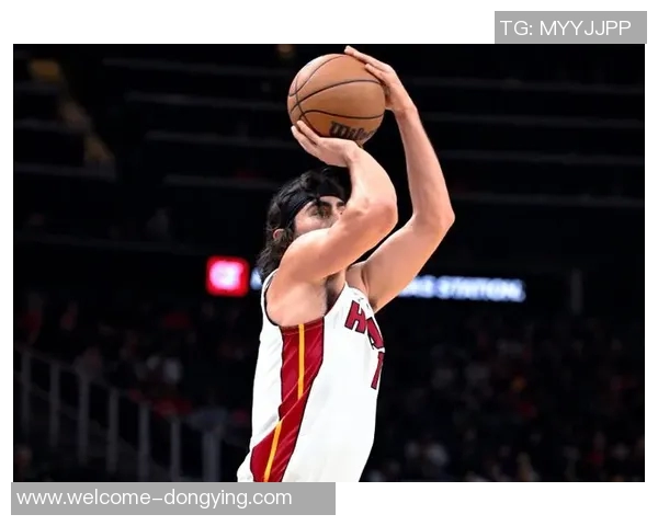 哈克斯称赞德鲁史密斯攻防稳定表现加德纳展现出强大能量与潜力 哈克斯称赞德鲁史密斯攻防稳定表现加德纳展现出强大能量与潜力